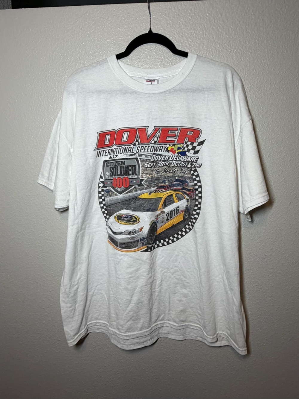 Vintage NASCAR Dover International Speedway 2016 Racing men’s t-shirt sz 2xl